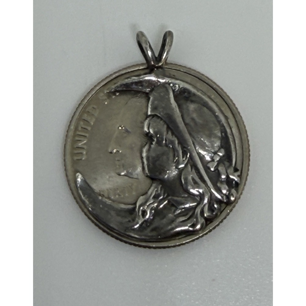 Vintage Sterling Silver Pendant with Girl's Face Hat Crescent Moon Silhouette - Picture 4 of 12